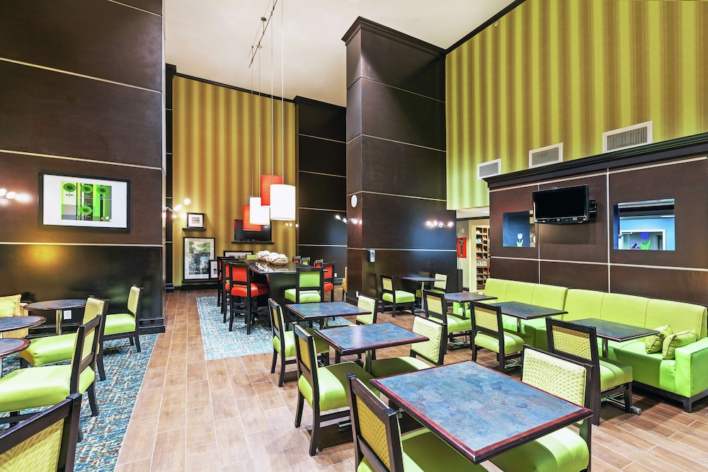 Hampton Inn & Suites Houston League City - photo 26
