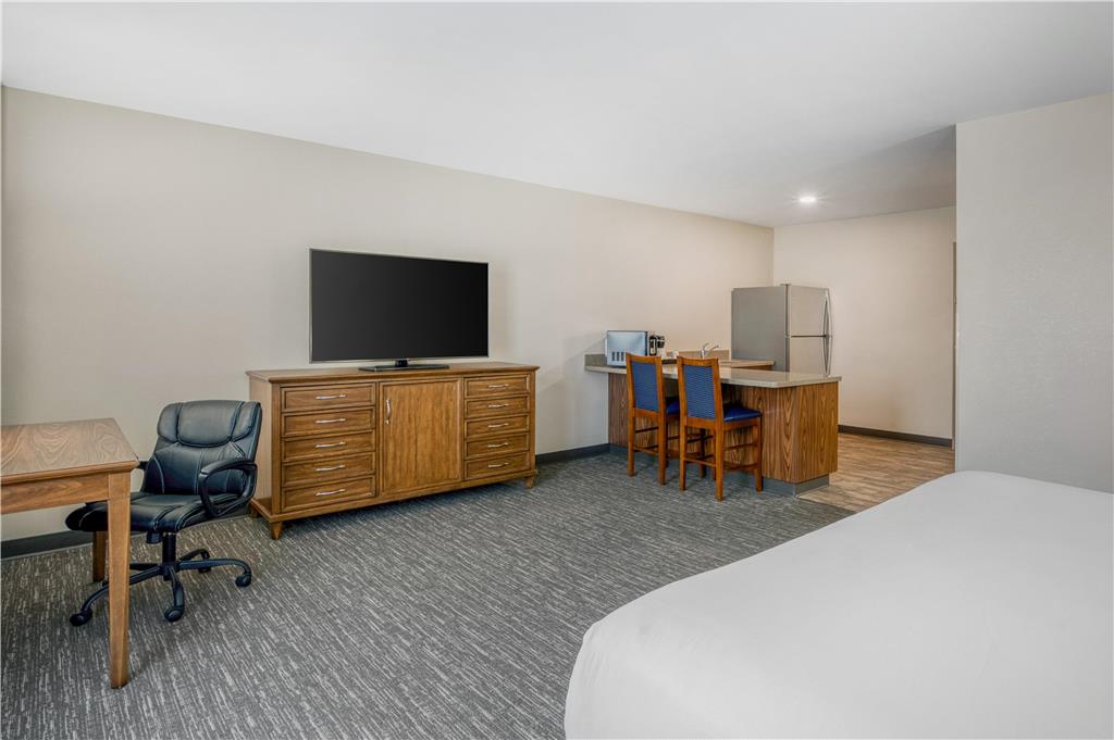 SureStay Plus Hotel by Best Western Elizabethtown Hershey - photo 25