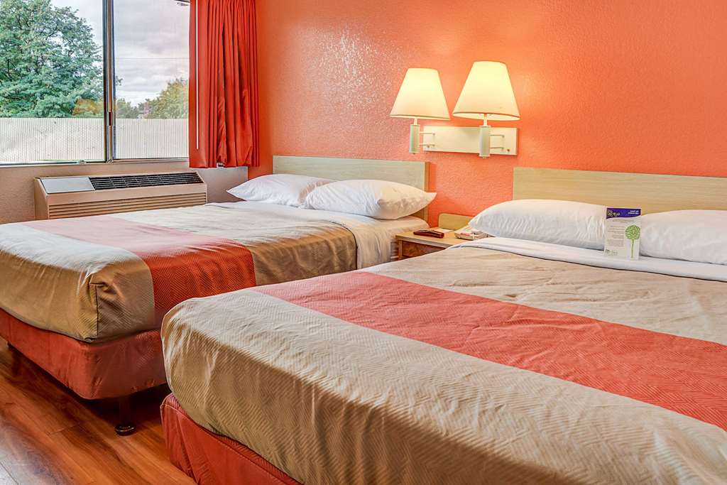 Motel 6 Portland OR Central - photo 20