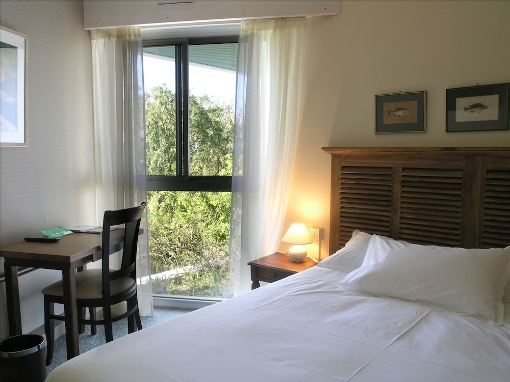 Auberge du Cabestan in Audierne, France