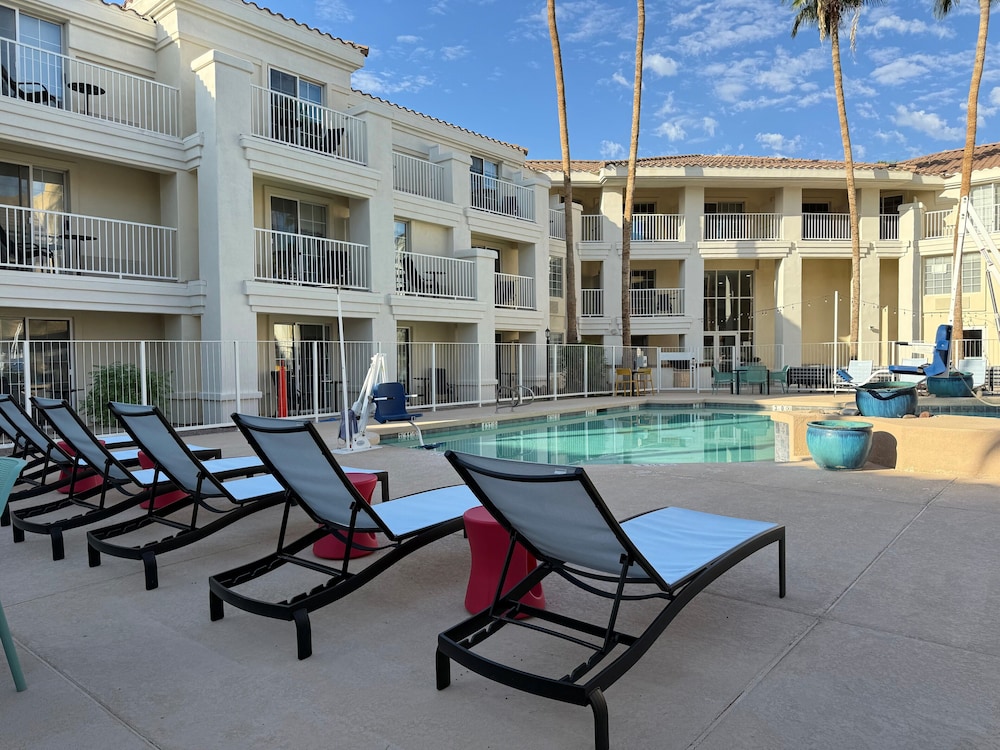 Home2 Suites by Hilton Scottsdale Old Town - photo 22