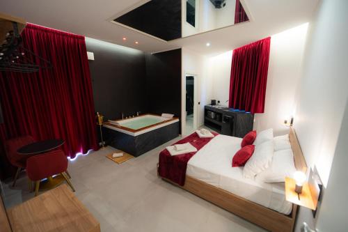 5 Stars Exclusive Luxury Suites with a jacuzzi in Trapani, Italy