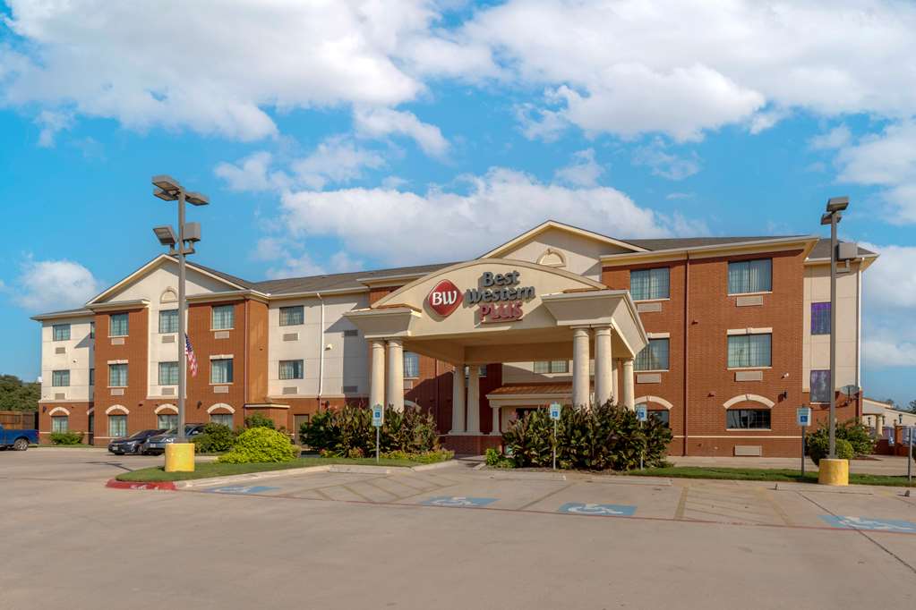 Best Western Plus Sweetwater Inn & Suites - photo 2