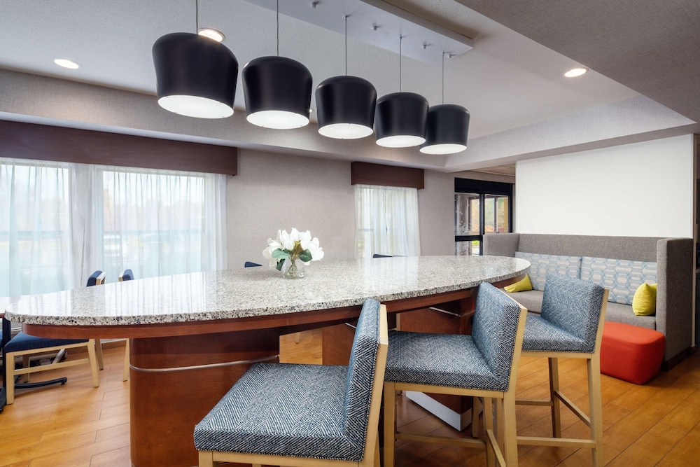 Hampton Inn Lexington South Keeneland Airport - photo 2