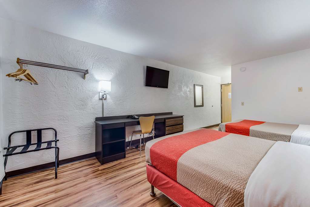 Motel 6 Saint Paul MN I 94 - photo 10