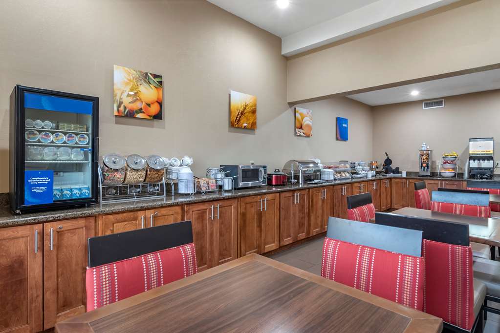 Comfort Inn & Suites Junction City near Fort Riley - photo 32