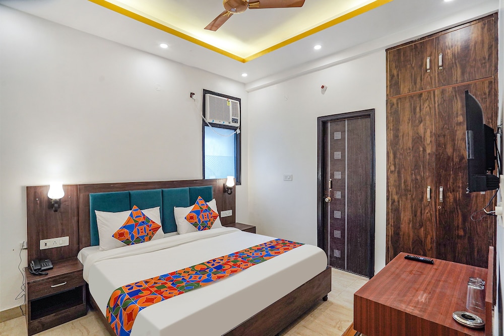 FabExpress MVR Services Sector 55 in Noida, India