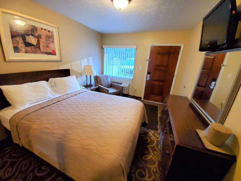 Jefferson Hills Motel - photo 20