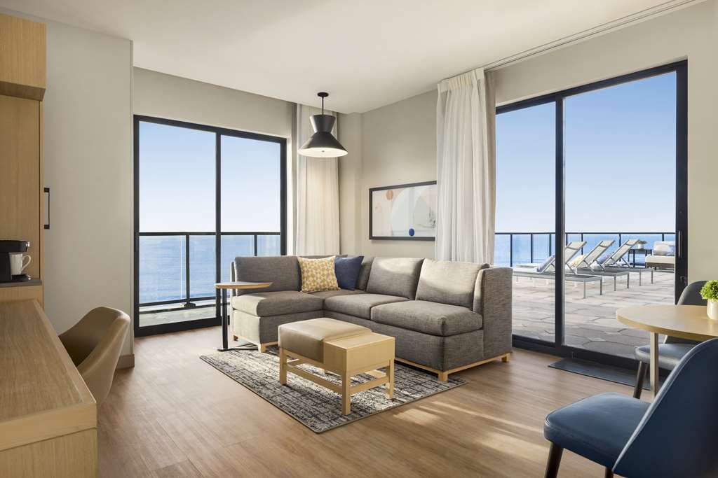 Hyatt Place Virginia Beach Oceanfront - photo 4