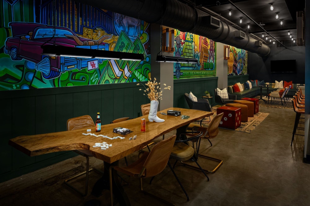 Moxy Houston Downtown - photo 57