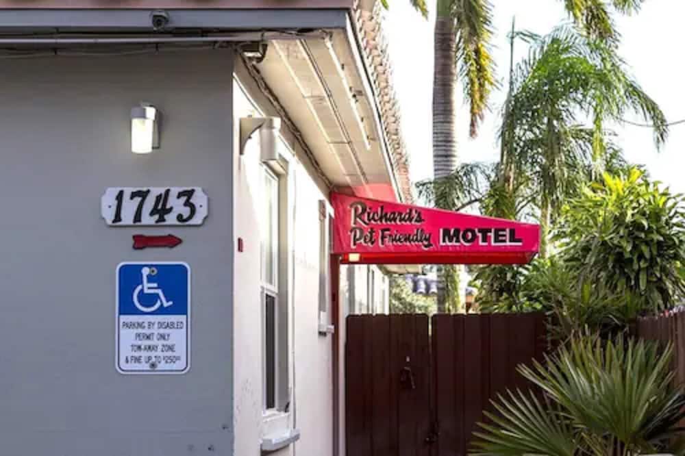 Richard's Pet Friendly Motel - featured photo