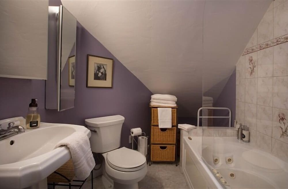 Noe's Nest Bed and Breakfast - photo 16