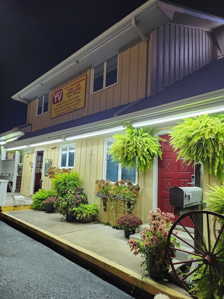 Homestead Motel - photo 40