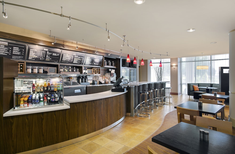 Courtyard by Marriott Lancaster - photo 37