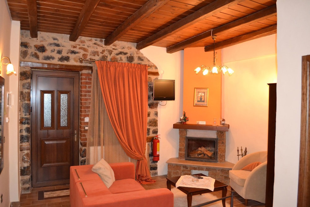 Guesthouse Elati Pella — Edessa — photo 2