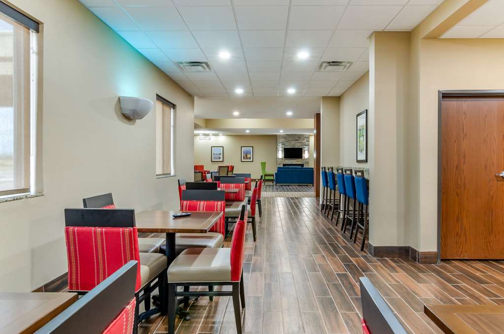 Comfort Inn & Suites Salina North - photo 30