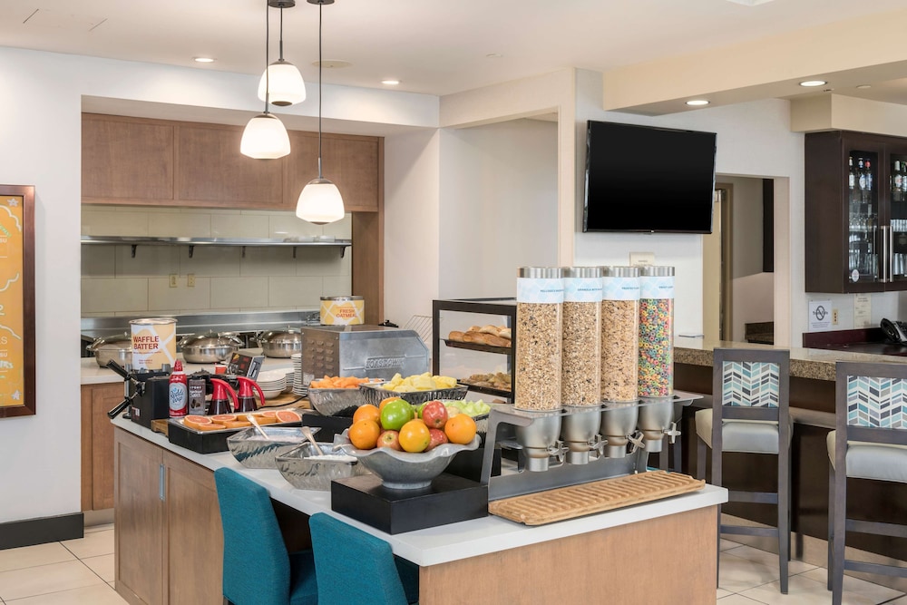 Hilton Garden Inn Silver Spring White Oak - photo 23