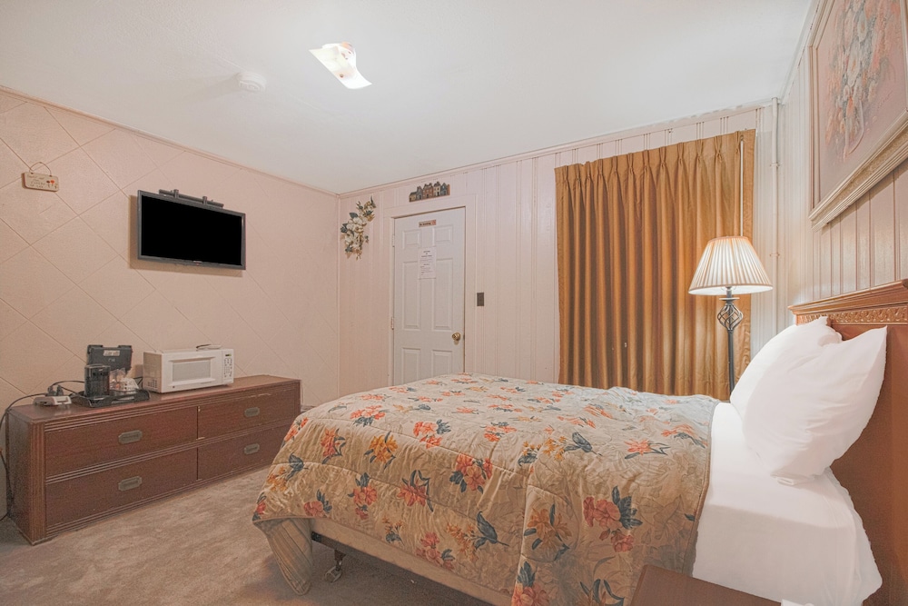 Sunflower Motel Hiawatha By OYO - photo 26