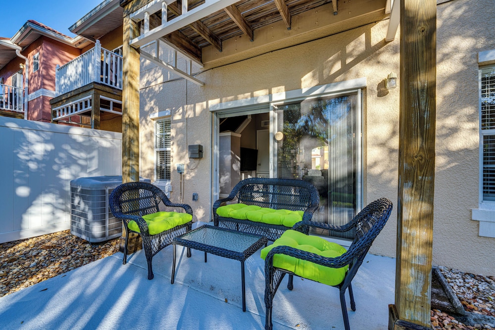 9 Mi to Disney Resort Getaway with Private Patio - photo 16