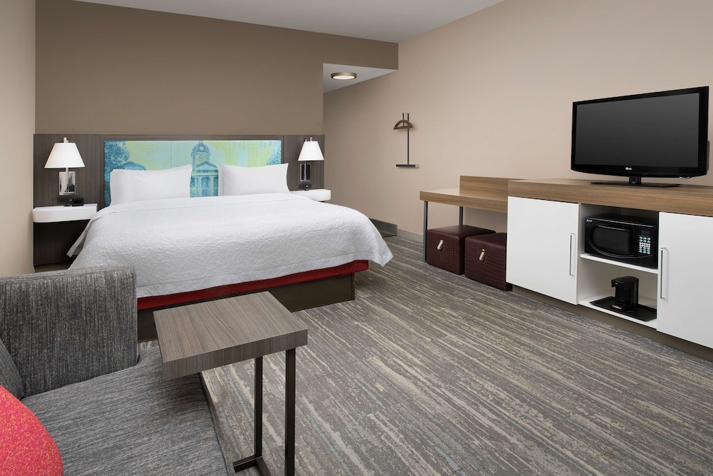 Hampton Inn & Suites Lake City - photo 19