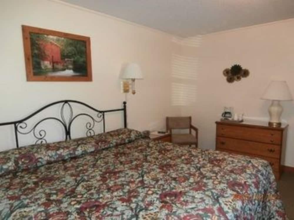 Riverbend Lodging - photo 10