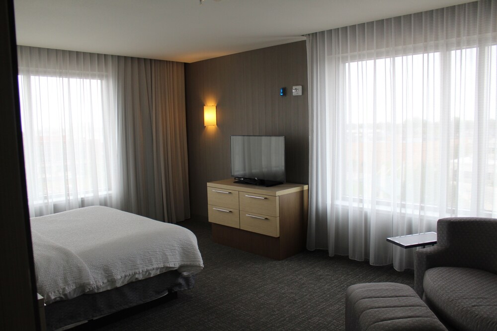 Courtyard Muncie at Horizon Convention Center - photo 13