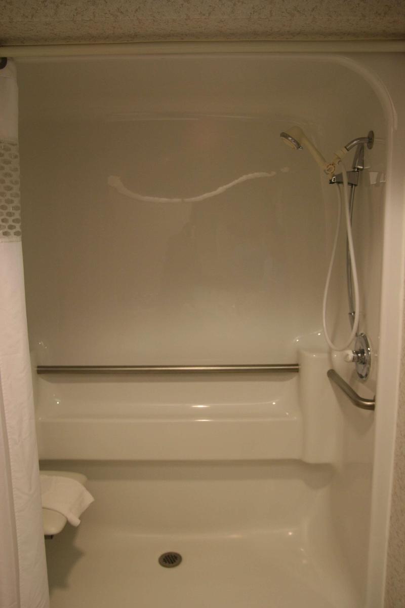 Hampton Inn Columbus Airport - photo 84