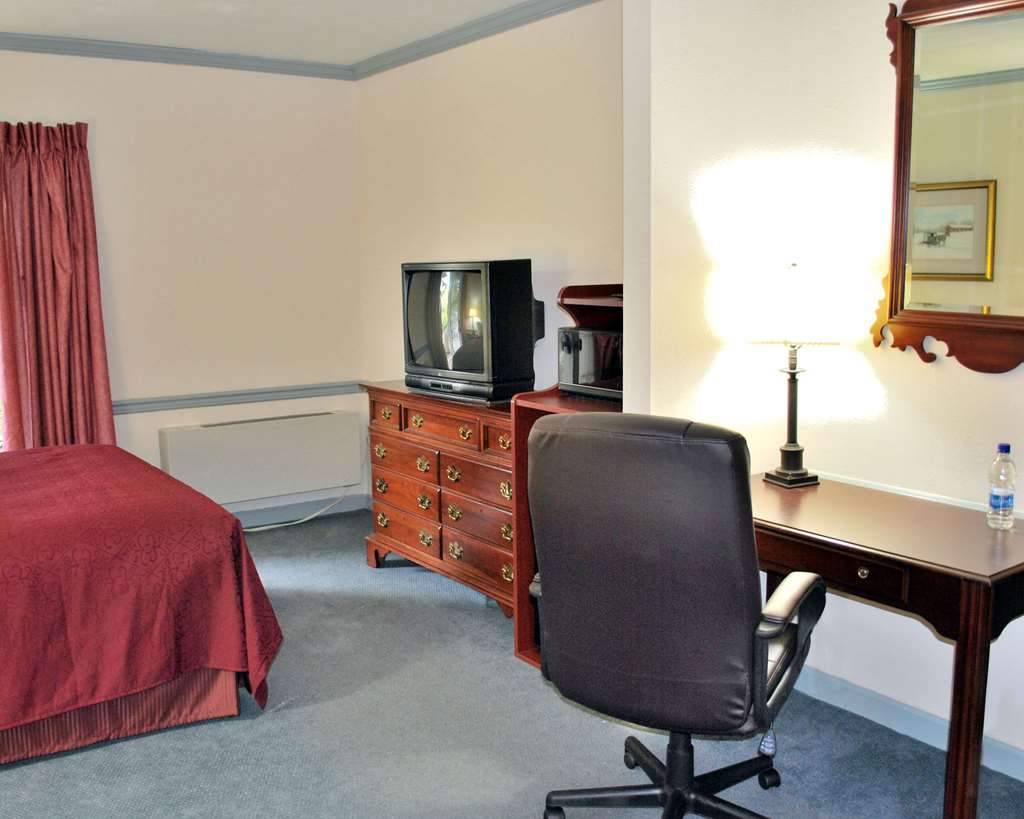 Rodeway Inn & Suites Myerstown Lebanon - photo 11