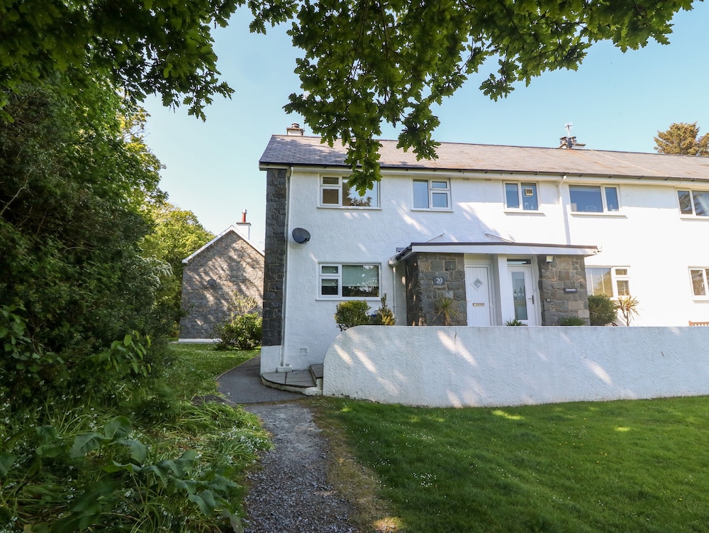 20 Glyn Y Mor in Pwllheli, United Kingdom