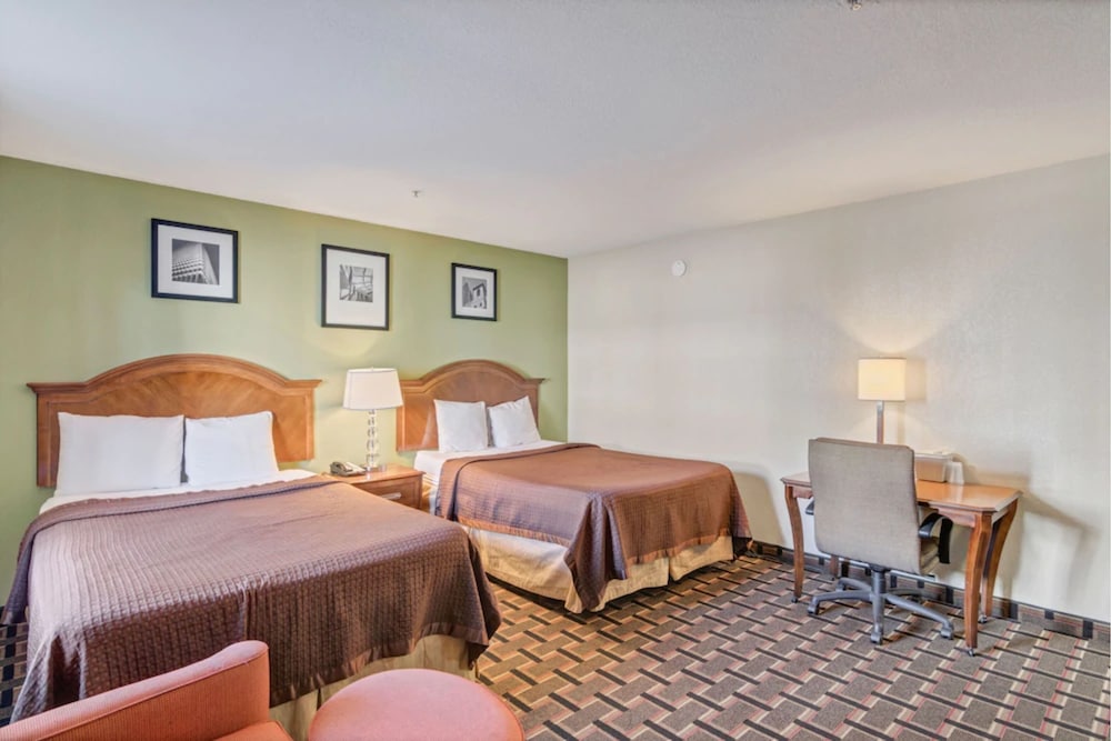 Travelodge by Wyndham Savannah Midtown - photo 6