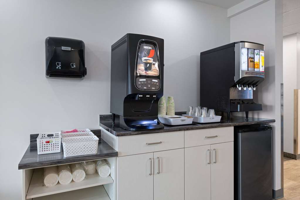 Travelodge by Wyndham Marathon in Marathon, Canada