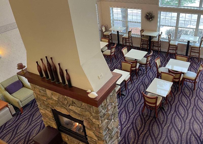 Smart Suites on the Hill - photo 10