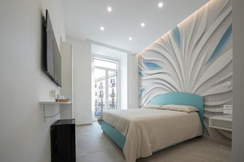 White Room — 4-Star Luxury Hotel in Naples, Italy