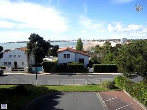 Style Vintage Chic a 20 M de la Plage in Saint-Georges-De-Didonne, France