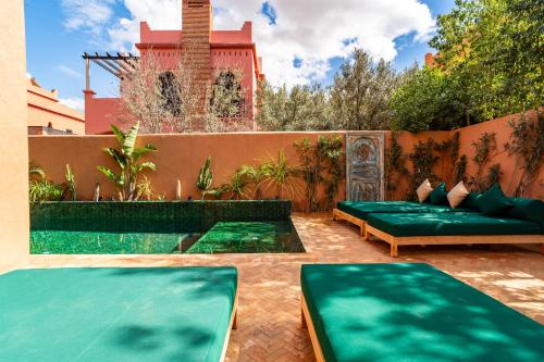 Palais Mamina 380m2 au Coeur de la Palmeraie de Marrackech — 4-Star Luxury Hotel in Marrakesh, Morocco