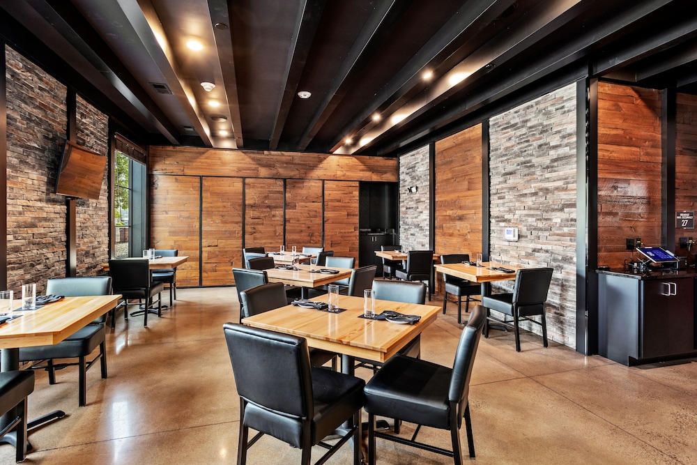 Cobblestone Hotel & Suites De Pere Green Bay - photo 52