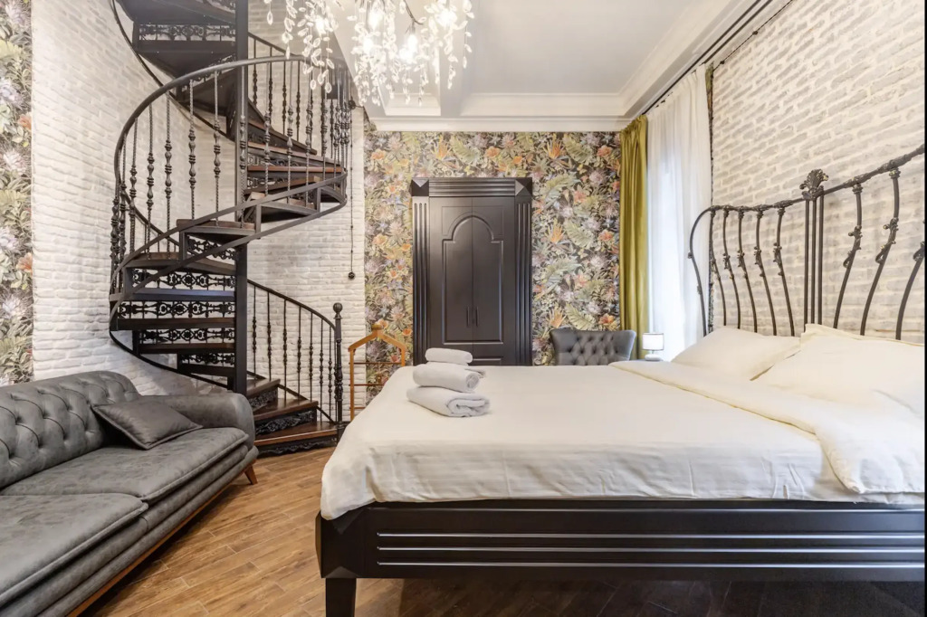 Luxury Home in Old Tbilisi with Terrace