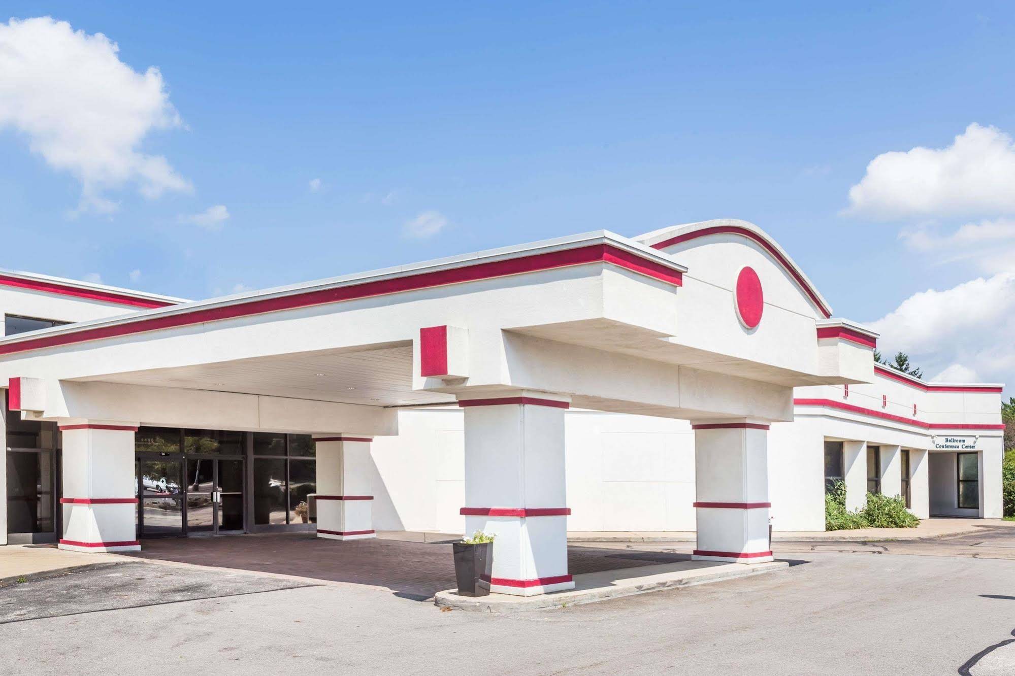 Travelodge Peoria Hotel And Conference Center - photo 24