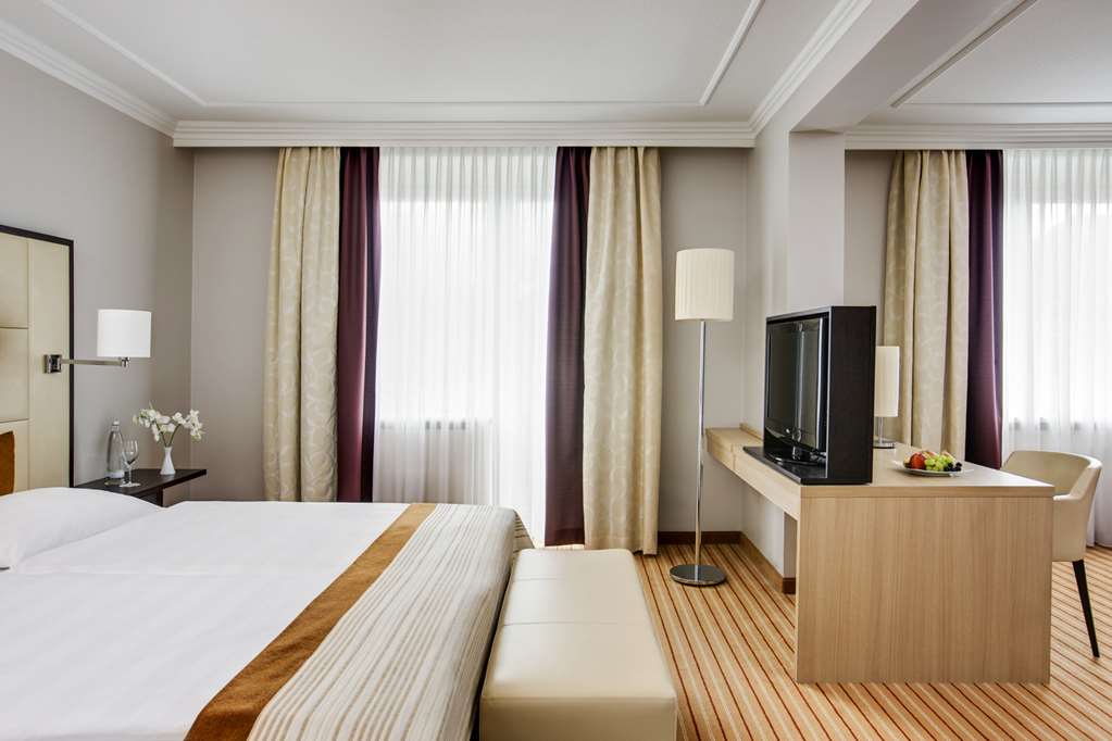 Steigenberger Hotel Bad Neuenahr, Germany - Junior Suite