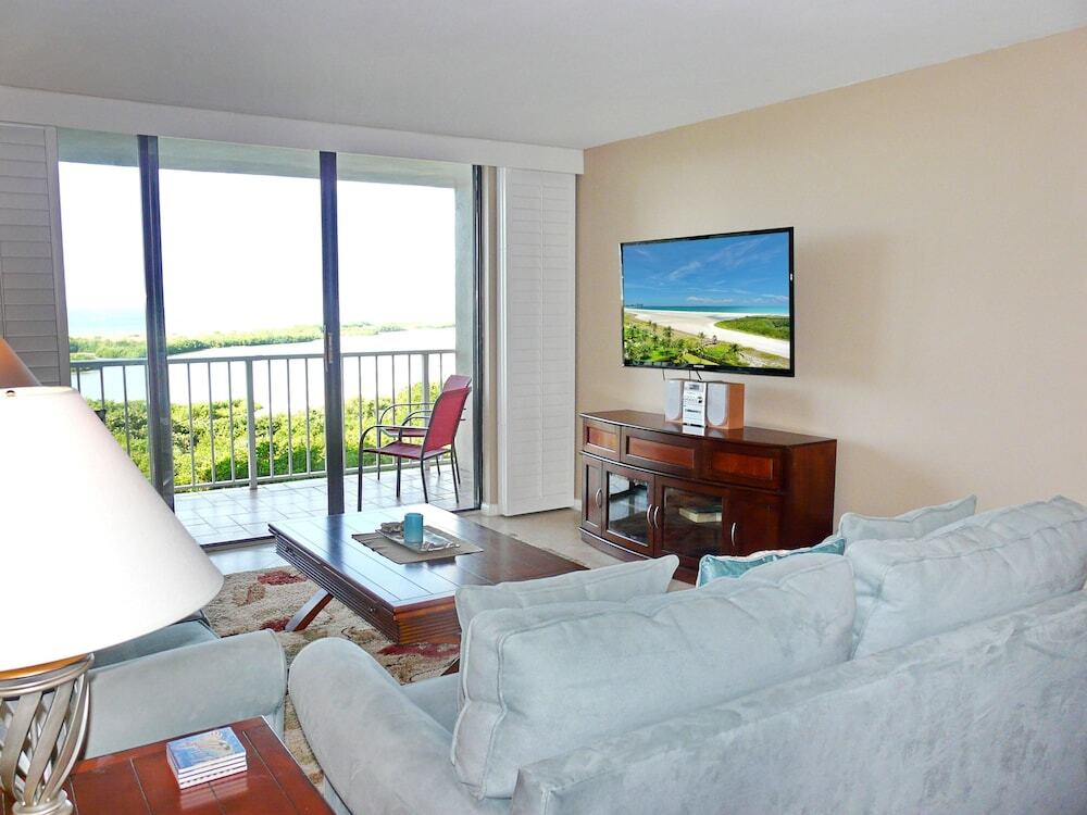 South Seas Tower 4 802 - photo 3