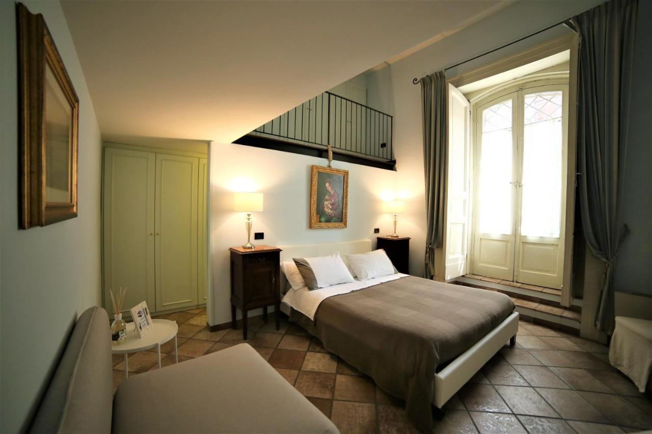 B&B Palazzo Solimena — 4-Star Luxury Hotel in Naples, Italy