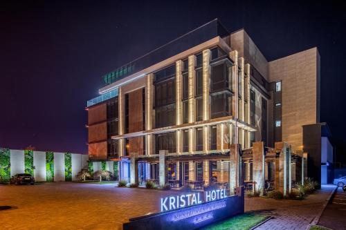 Hotel Kristal Focsani — hotel in Adjud