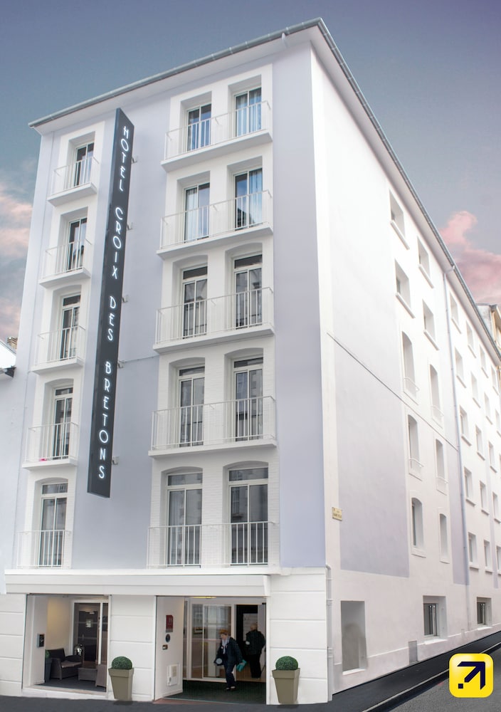 Hôtel Croix des Bretons Lourdes Pyrénées in Lourdes, France