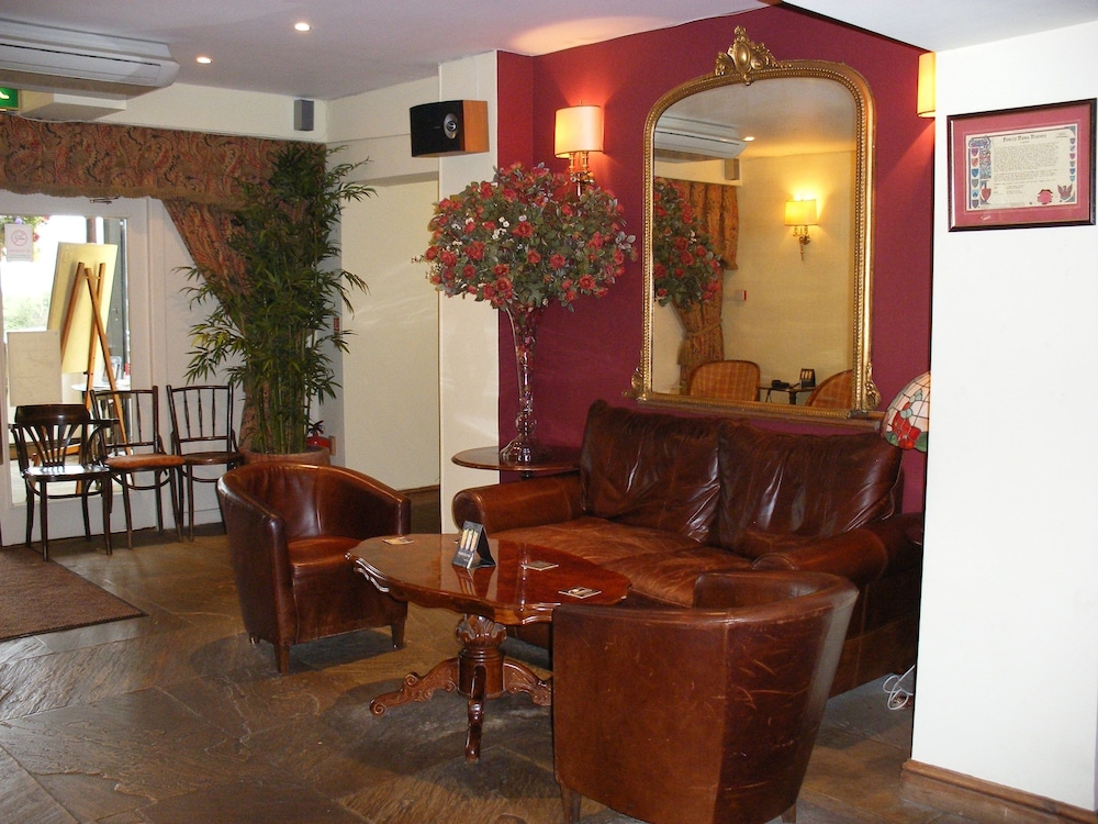 The Whitminster Inn in Gloucester, United Kingdom