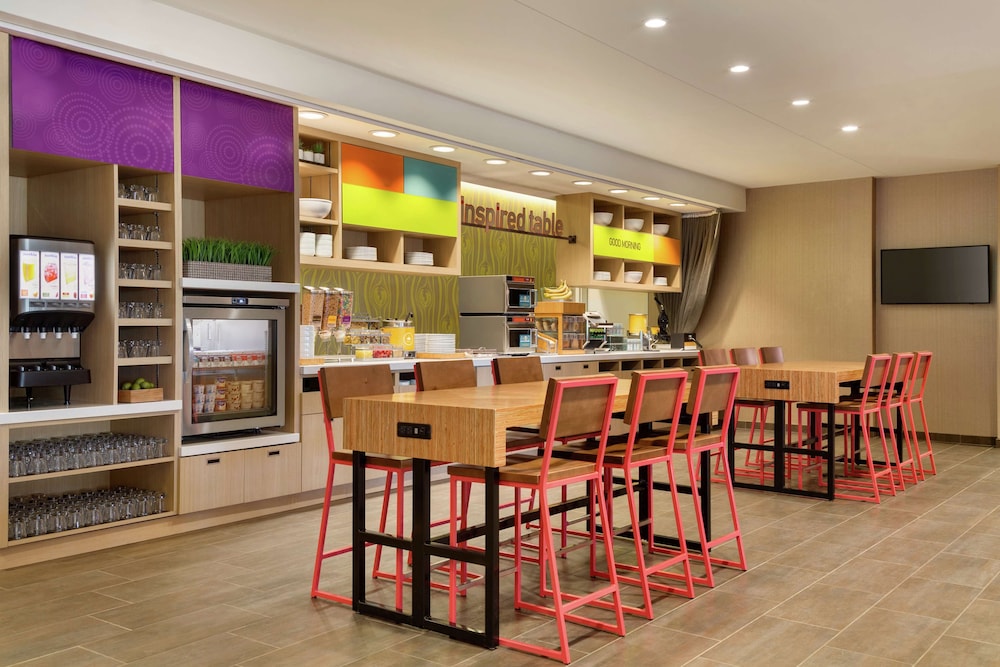 Home2 Suites by Hilton Frederick - photo 32