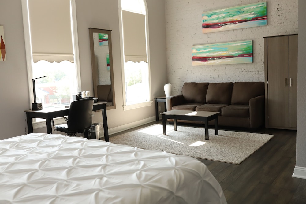 Cornerstone Inn - photo 52