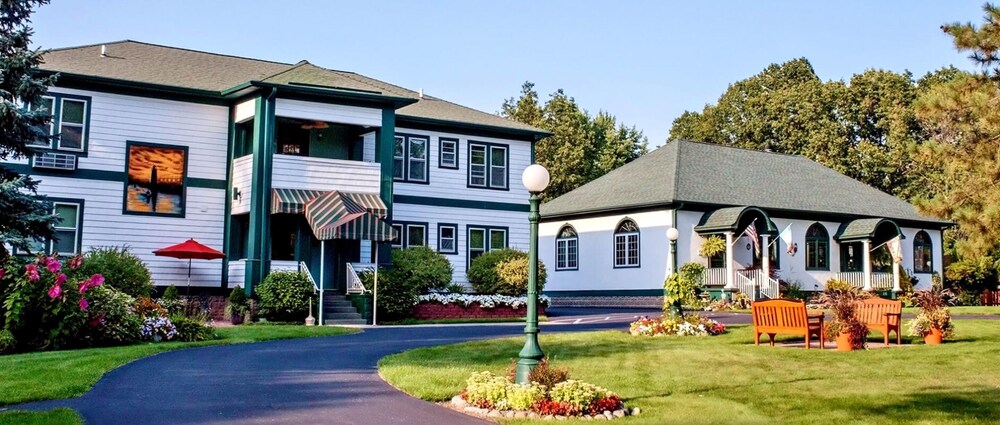 Victoria Resort and Bed & Breakfast - featured photo