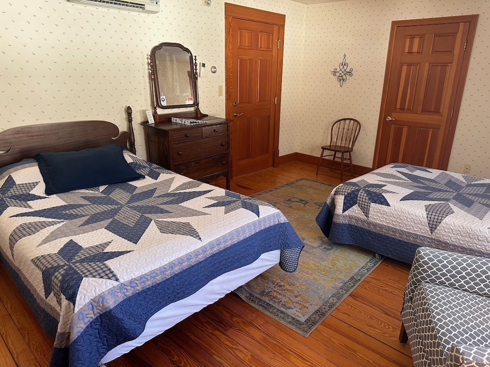 The Wayside Inn - photo 30