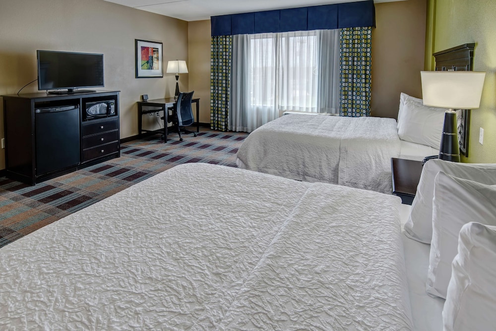 Hampton Inn & Suites Clarksville - photo 17