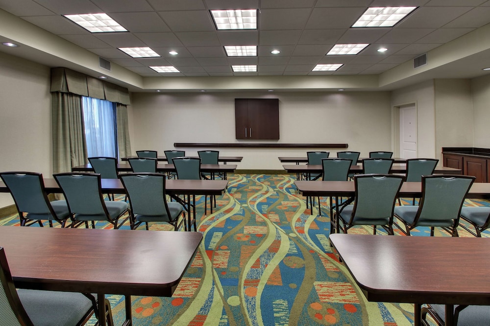 Hampton Inn Vernon - photo 31